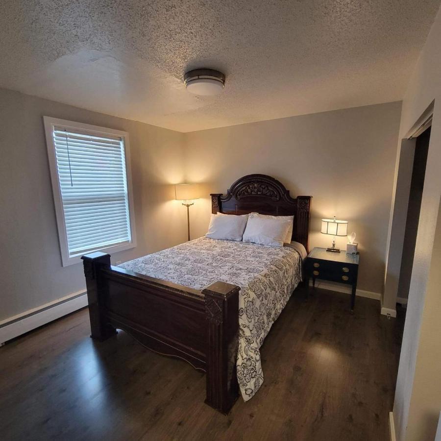 Nightshade Bnb Anchorage Exterior foto